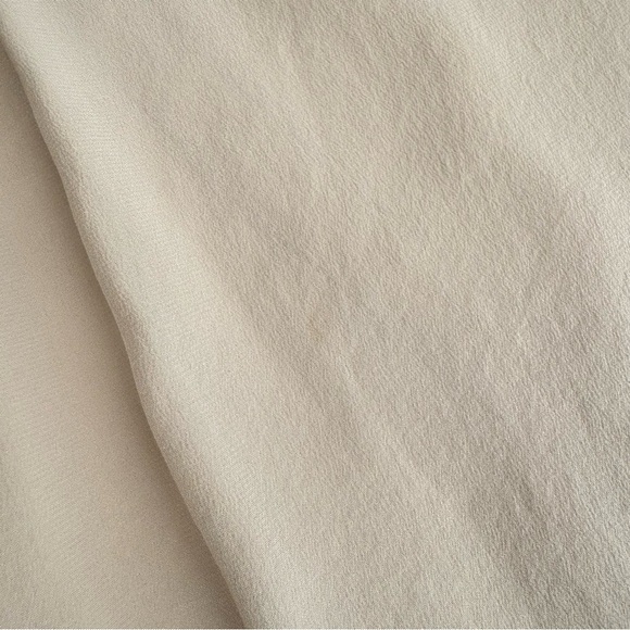 WHBM Silk Utility Blouse Size 4 Tan Long Sleeve Surplice V Neck High Low Casual - Picture 13 of 14